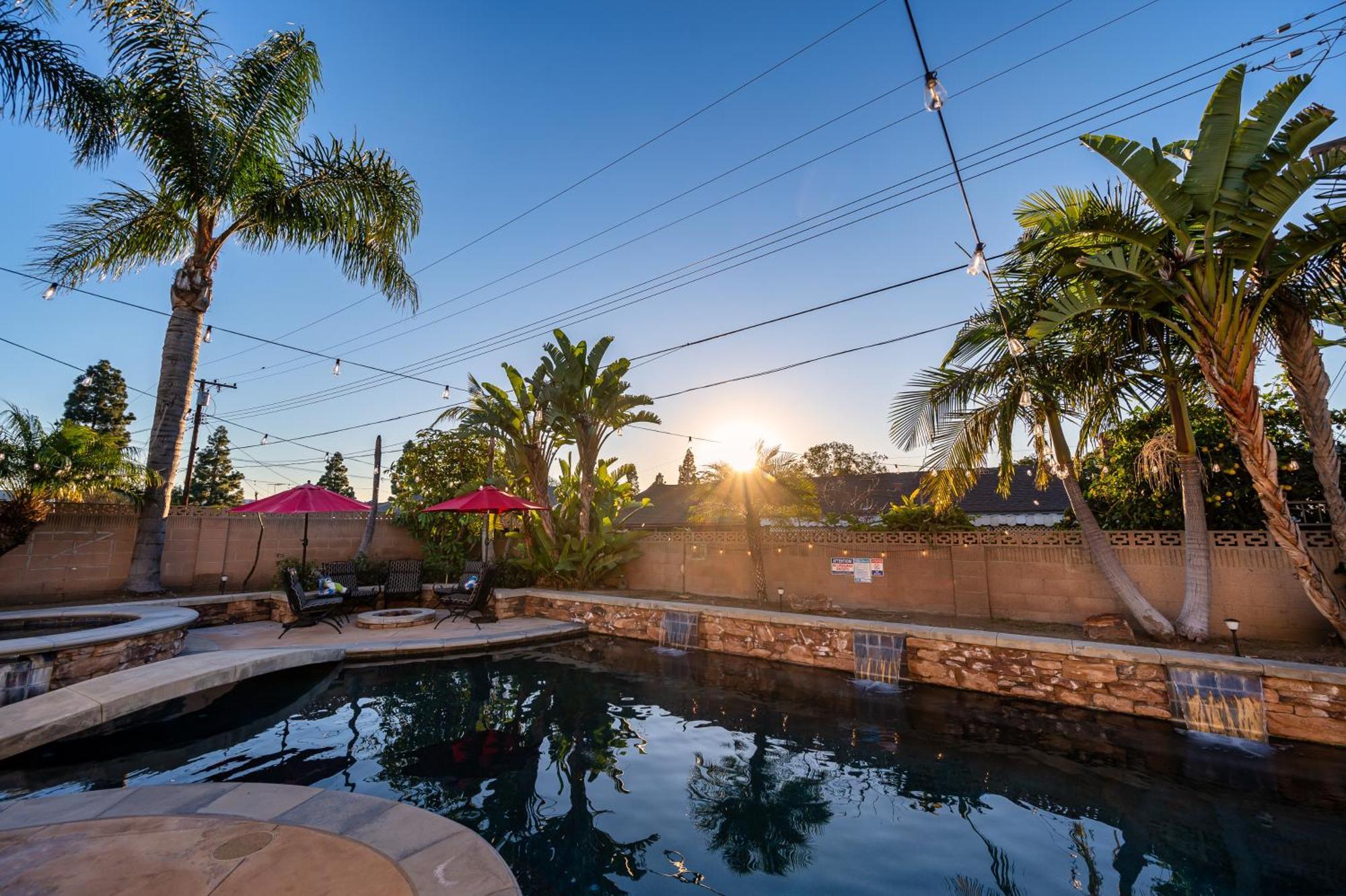 Amazing Modern Pool House Near Disneyland Anaheim Exterior photo