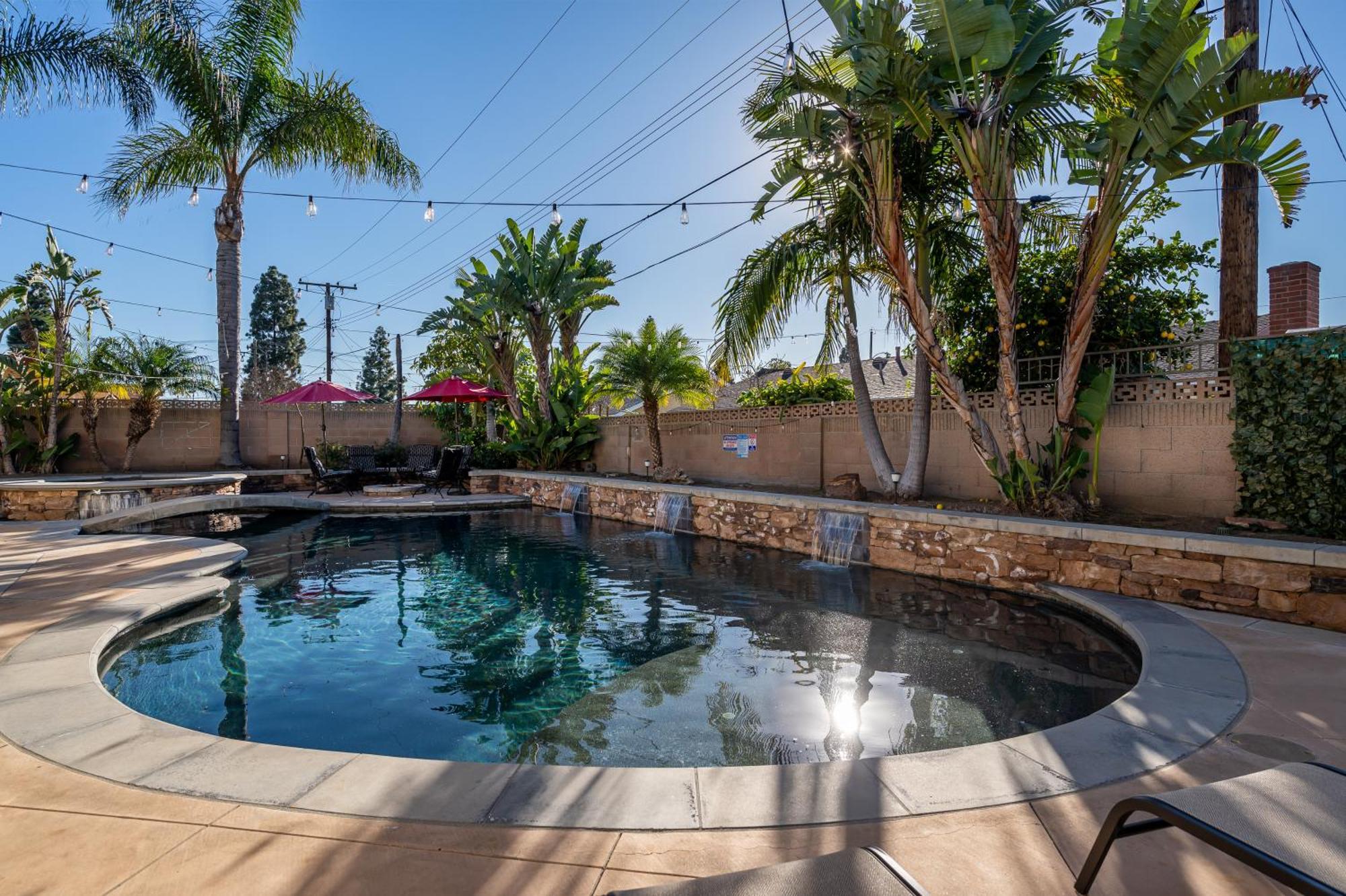 Amazing Modern Pool House Near Disneyland Anaheim Exterior photo